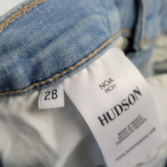 Hudson Women's Size 28 NOA Mid Rise Straight Crop Jeans USA - Picture 4 of 14